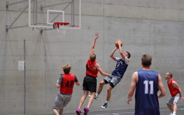 25 Madness Baden Page38