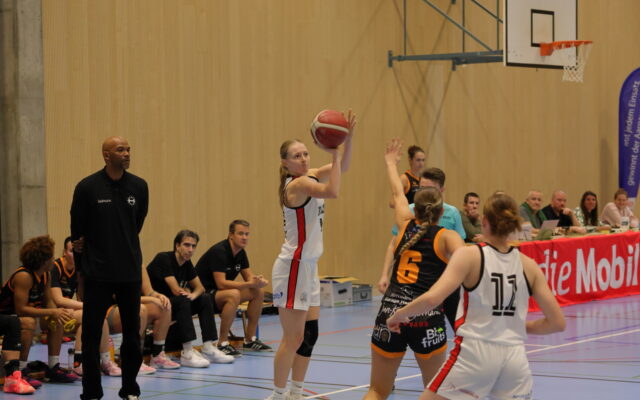25 D1 vs Helios29
