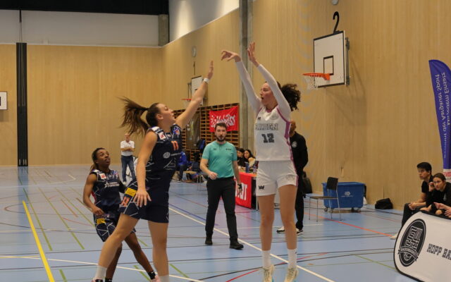 D1 vs Riva25