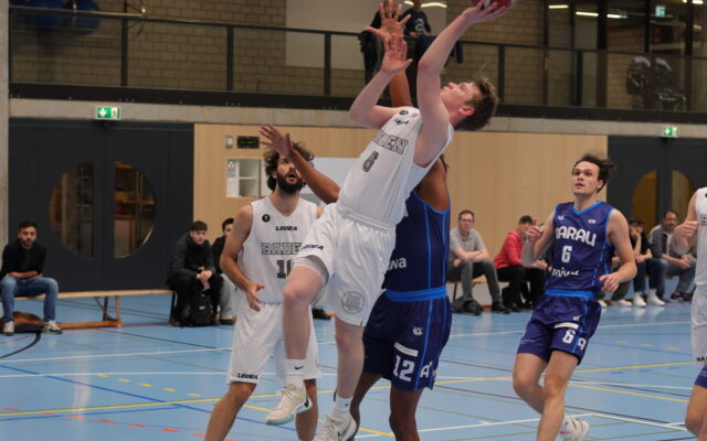 H1 vs Aarau 8