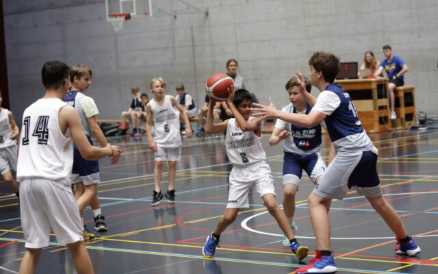 Galerie BB54 HU14 vs. LK Zug Basket