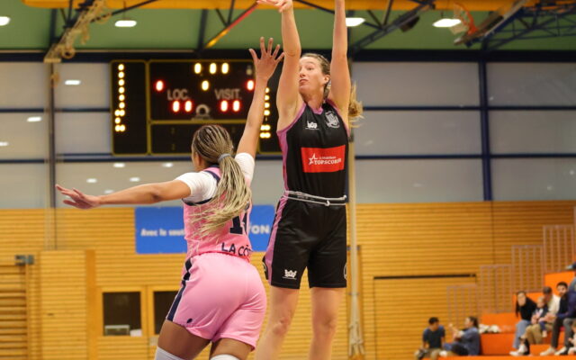 Nyon vs D1 15