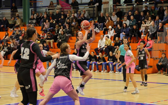 Nyon vs D1 16