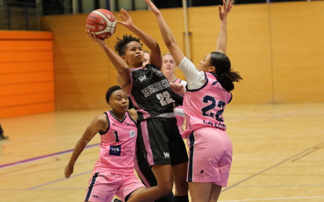 Nyon vs D1 40